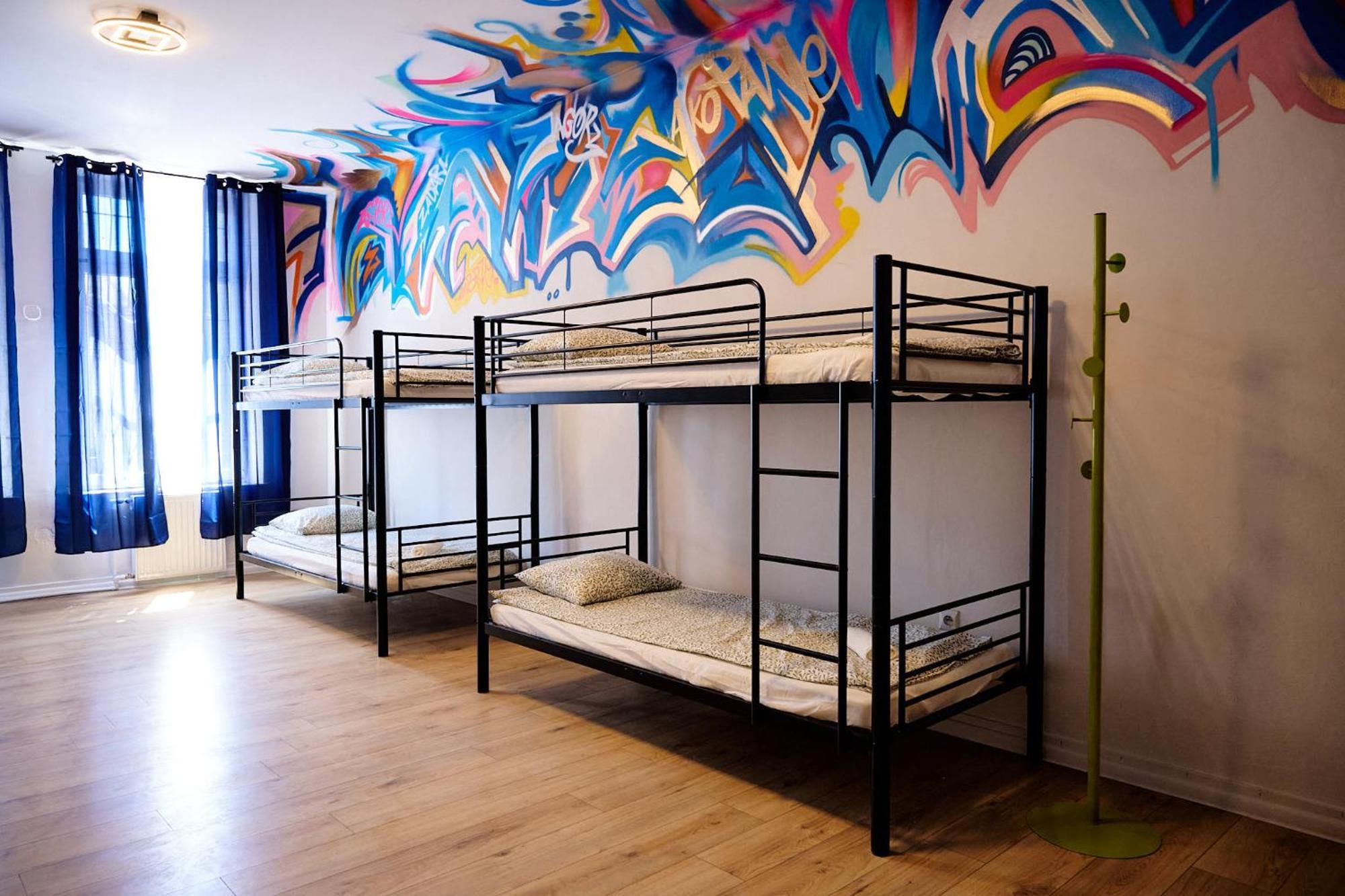 Hostel Graffiti Krakow Dış mekan fotoğraf