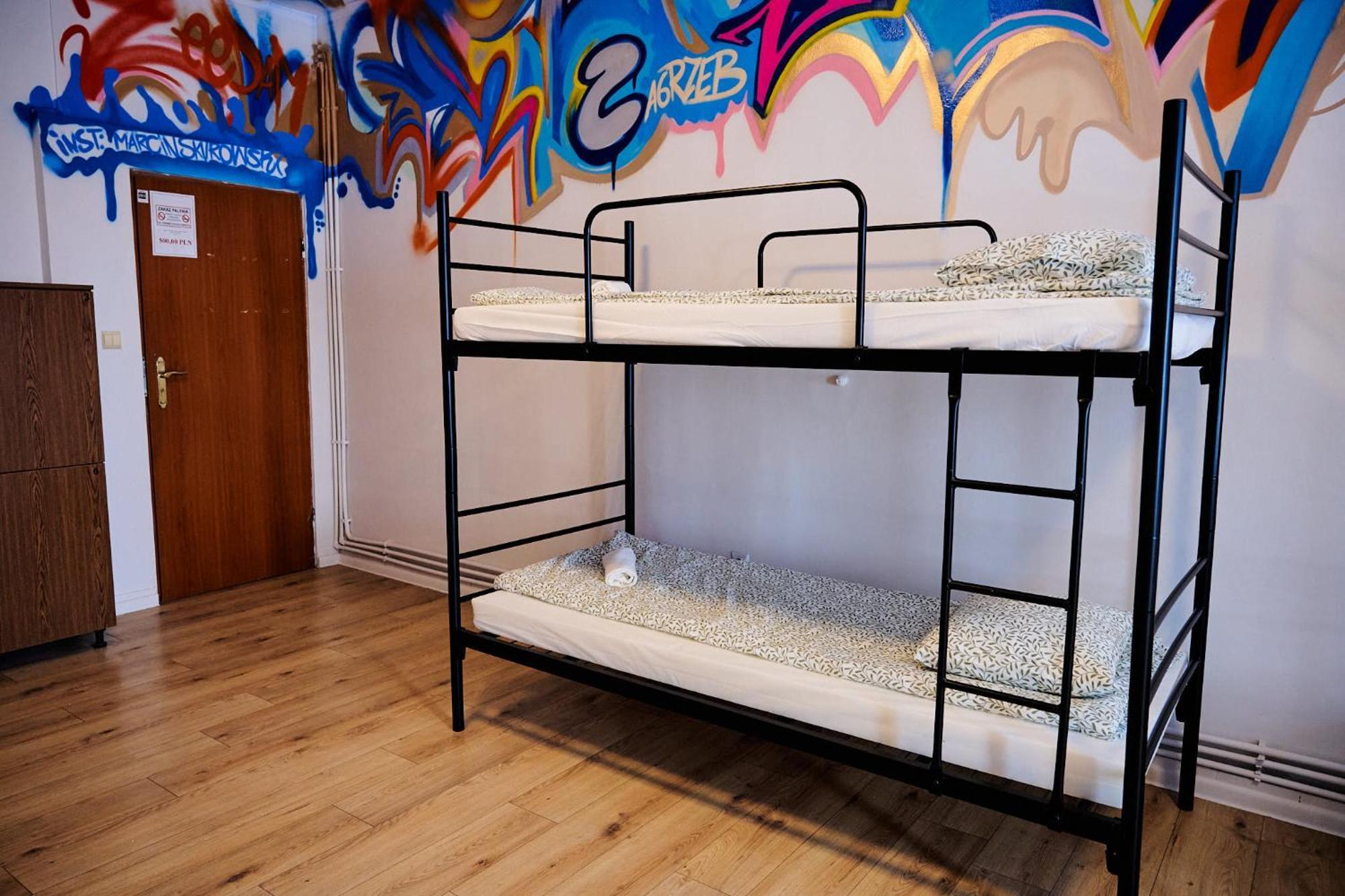 Hostel Graffiti Krakow Dış mekan fotoğraf